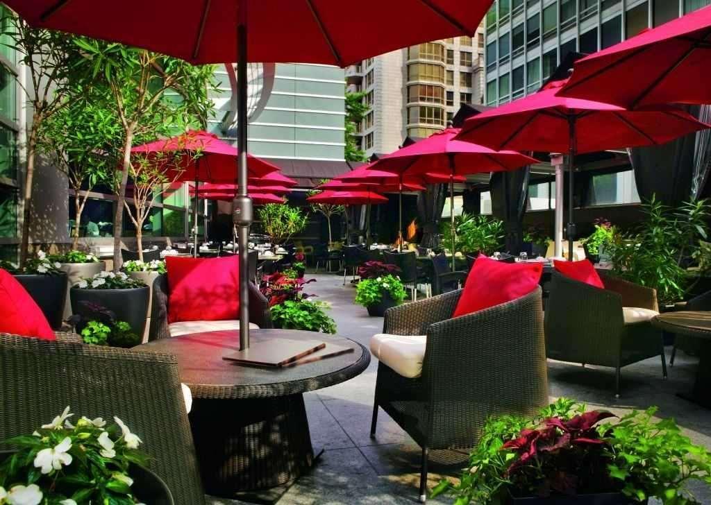 Sofitel Montreal Golden Mile Hotel Exterior photo