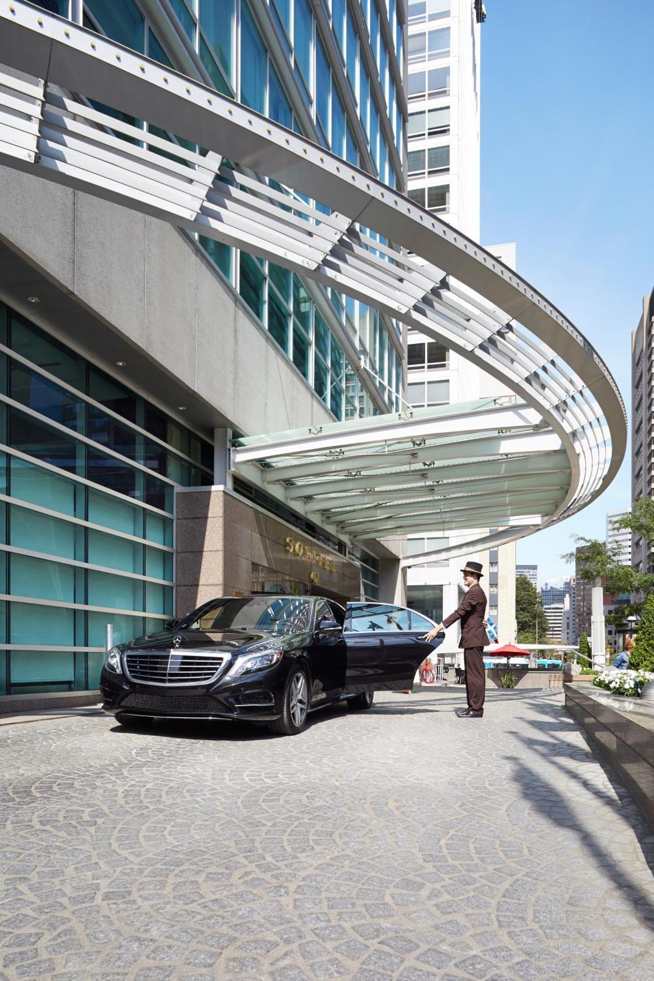 Sofitel Montreal Golden Mile Hotel Exterior photo